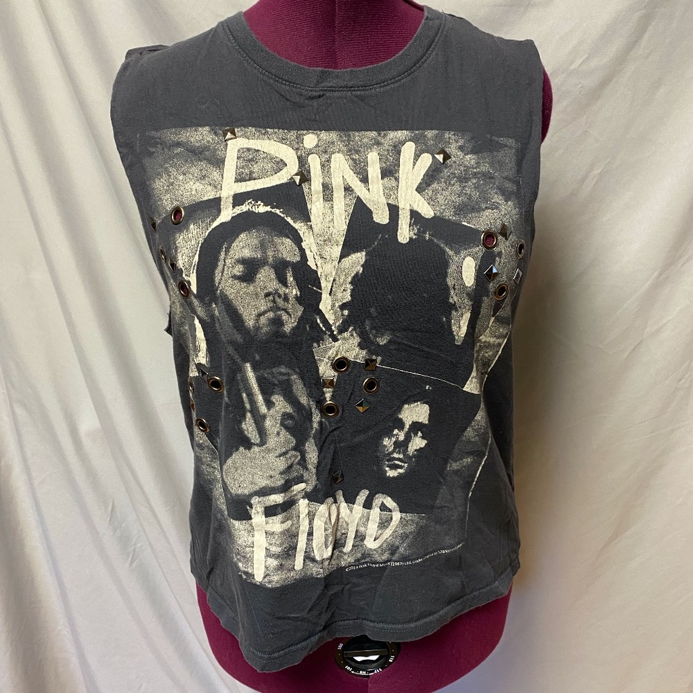 Pink Floyd graphic tee